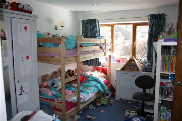 Bellas room